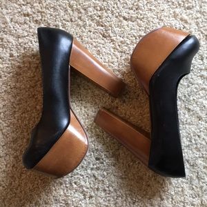 Love D Platform Heels